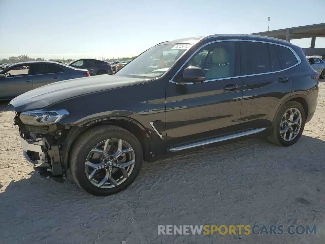 1 Photograph of a damaged car 5UX43DP02N9N07926 BMW X3 2022