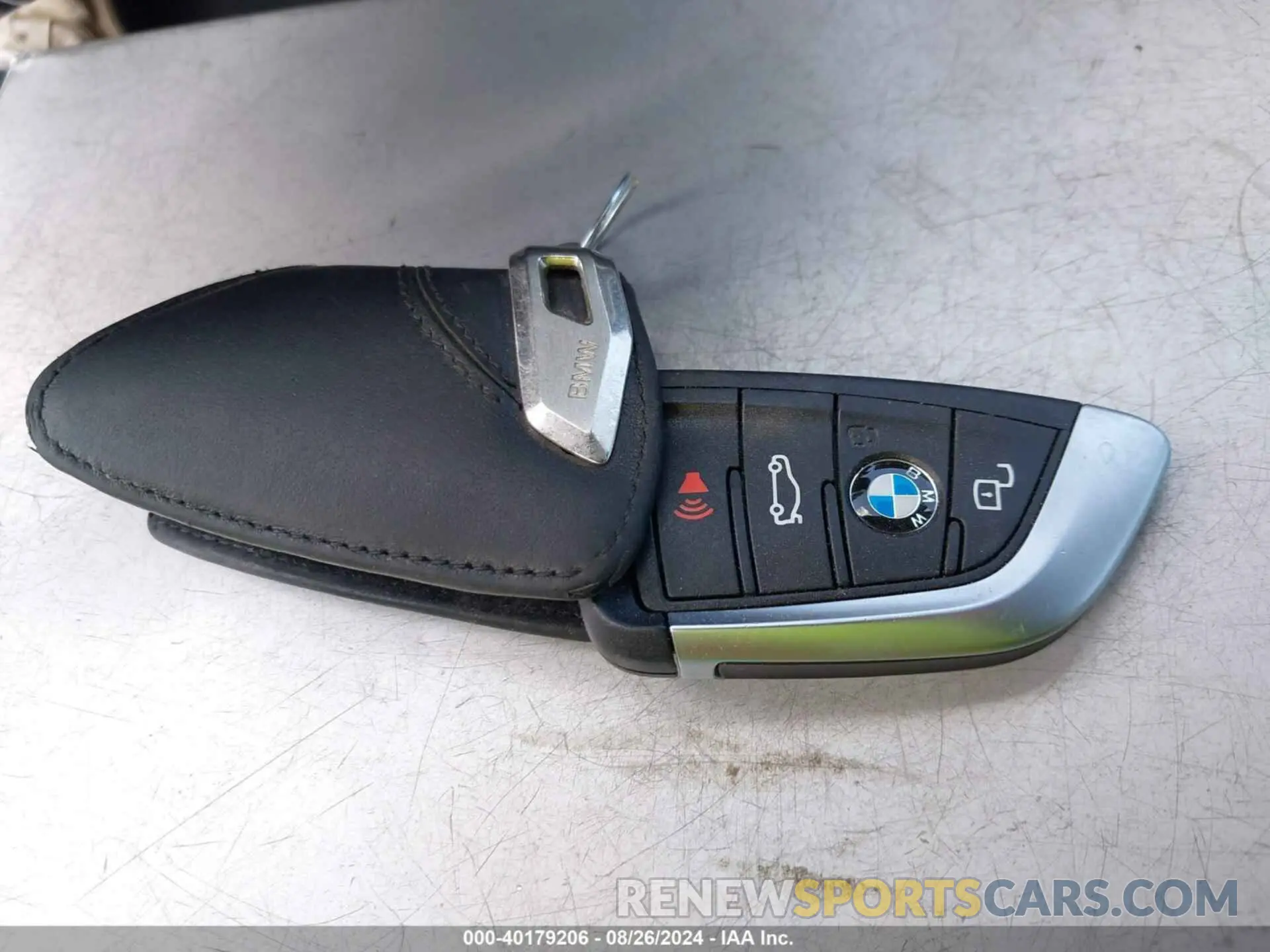 11 Photograph of a damaged car 5UX43DP03N9M29057 BMW X3 2022
