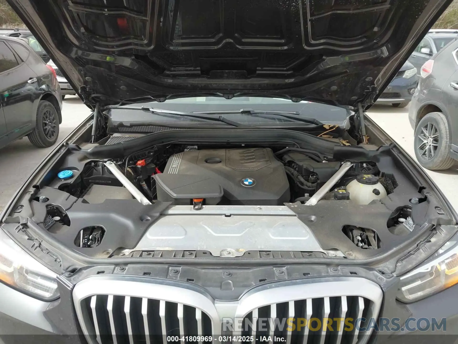10 Фотография поврежденного автомобиля 5UX43DP03N9M46716 BMW X3 2022
