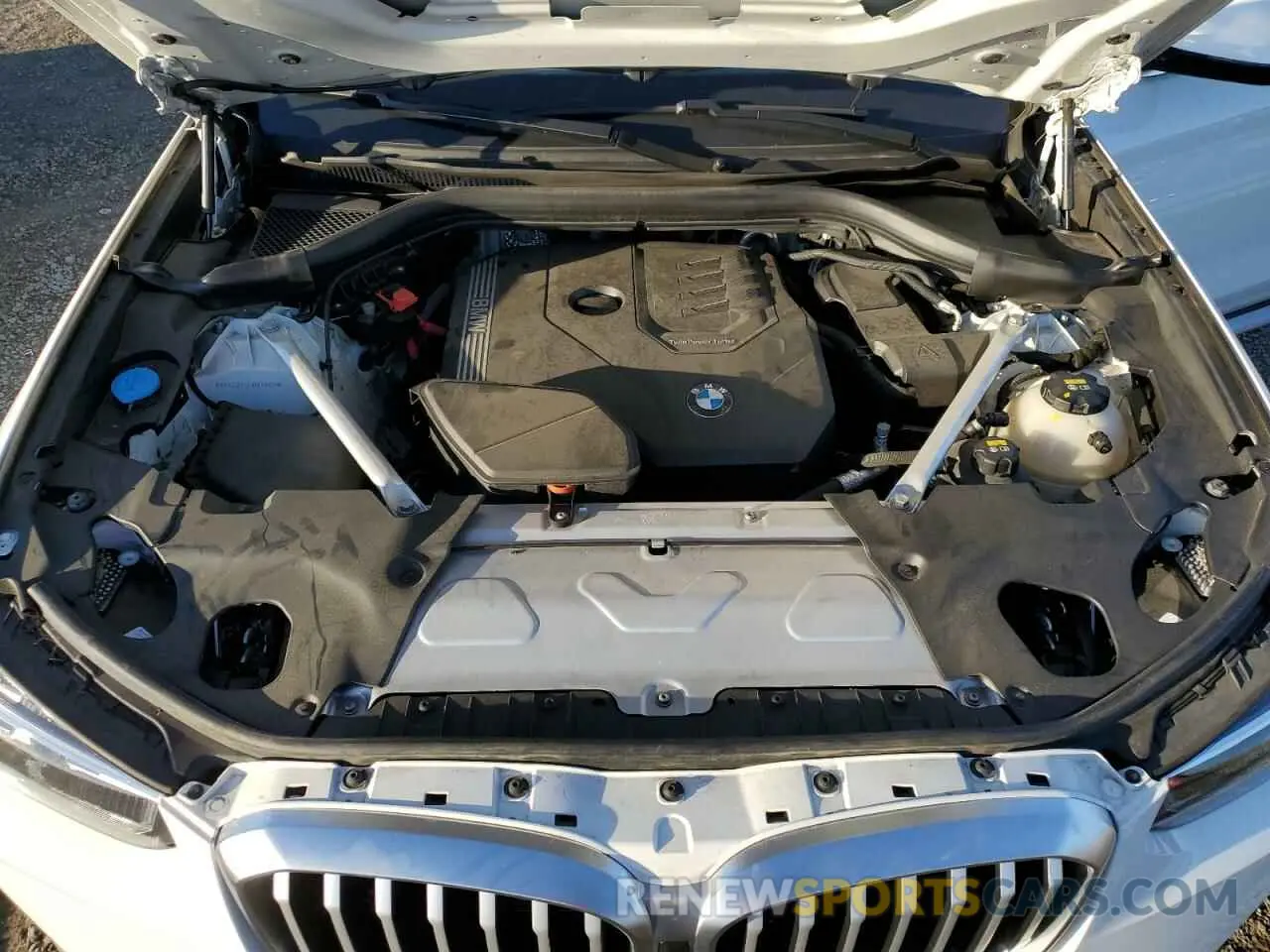 12 Photograph of a damaged car 5UX43DP04N9K11807 BMW X3 2022