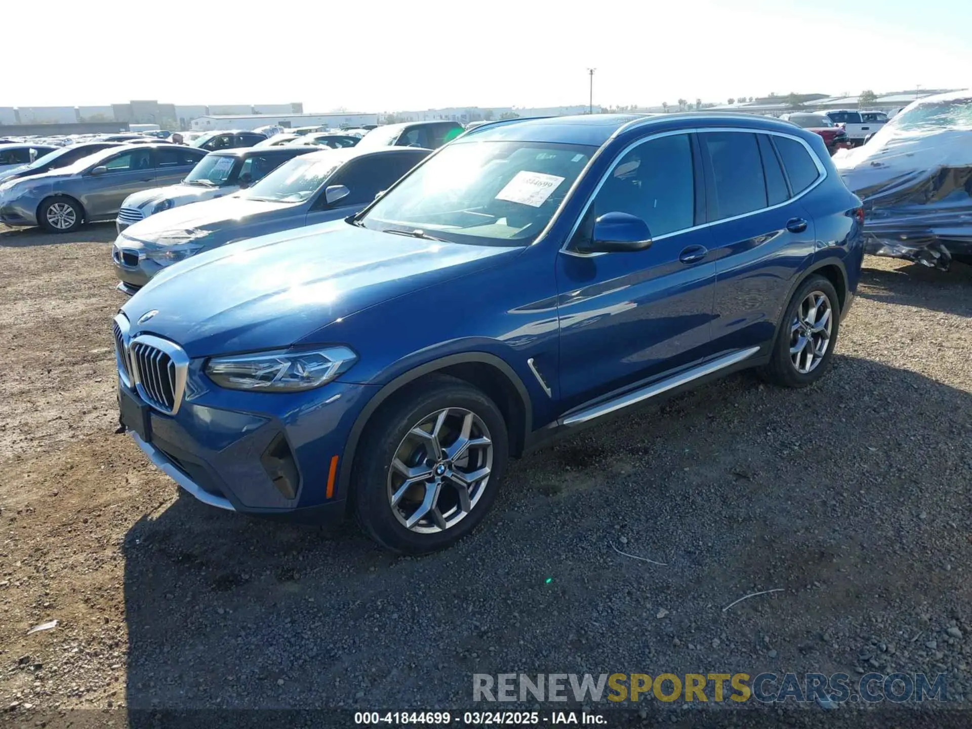 2 Photograph of a damaged car 5UX43DP06N9K69322 BMW X3 2022