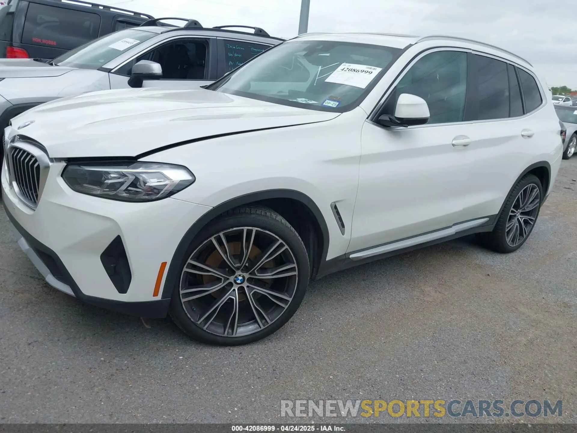2 Фотография поврежденного автомобиля 5UX43DP08N9J66905 BMW X3 2022