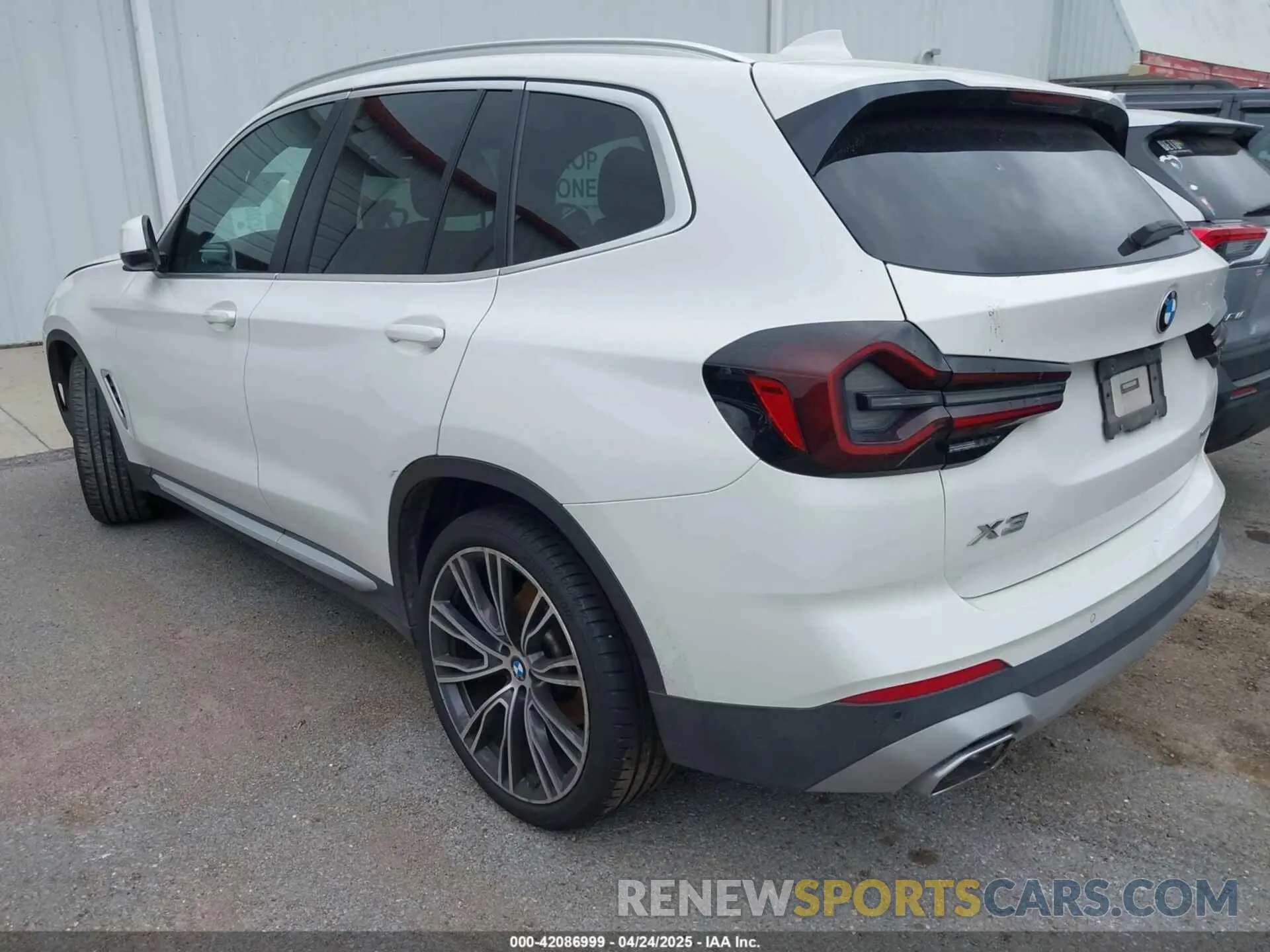 3 Фотография поврежденного автомобиля 5UX43DP08N9J66905 BMW X3 2022