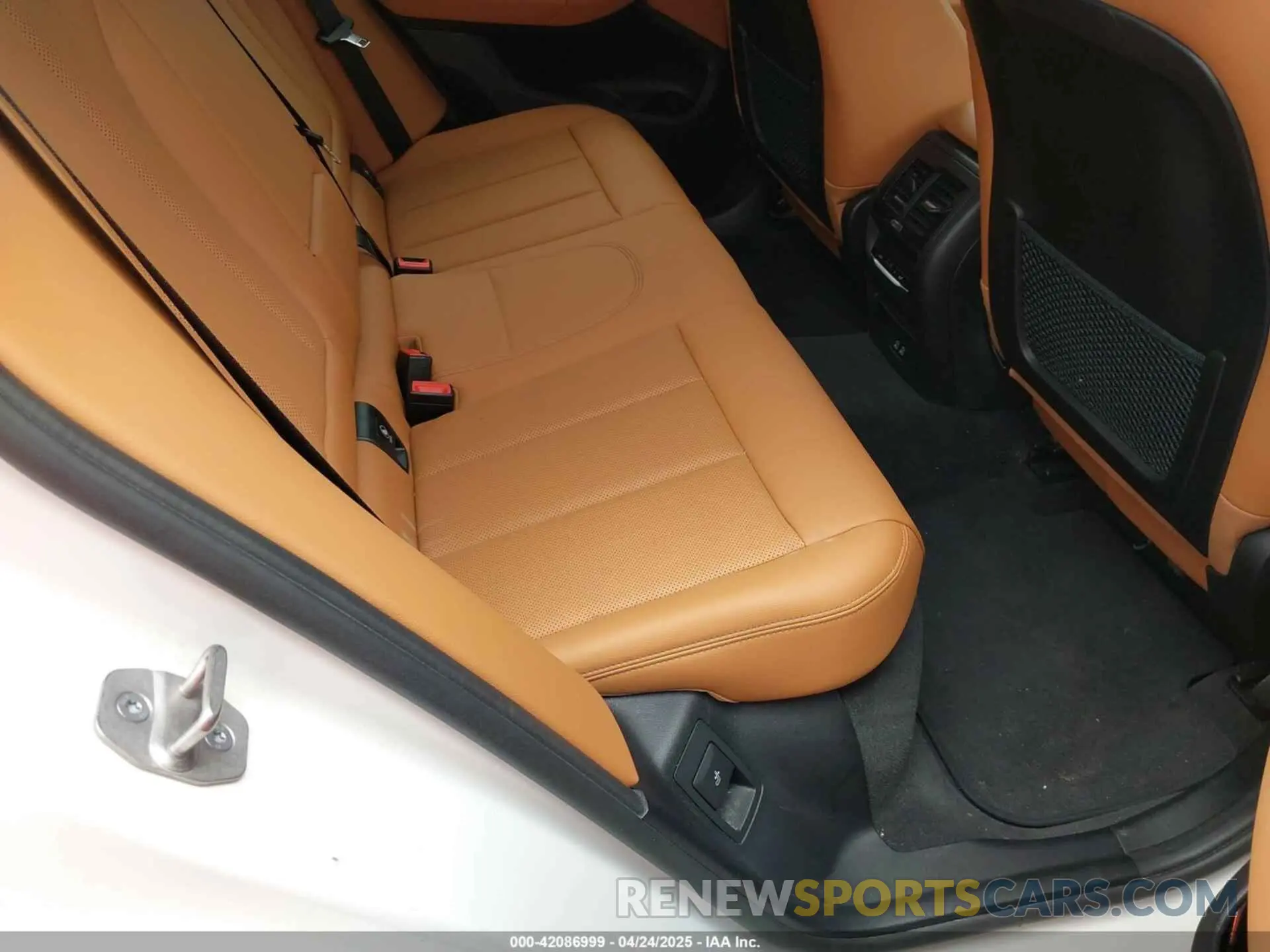 8 Фотография поврежденного автомобиля 5UX43DP08N9J66905 BMW X3 2022