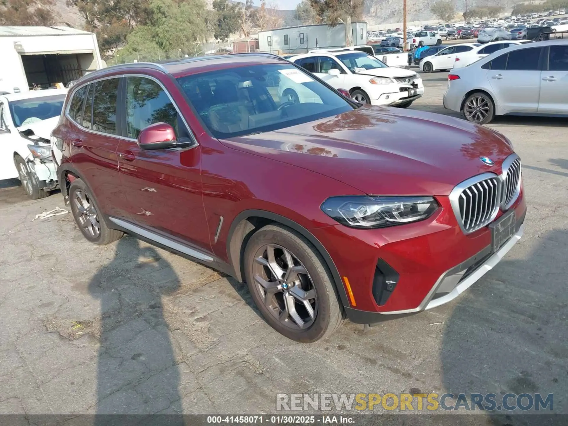 1 Photograph of a damaged car 5UX43DP0XN9M20825 BMW X3 2022