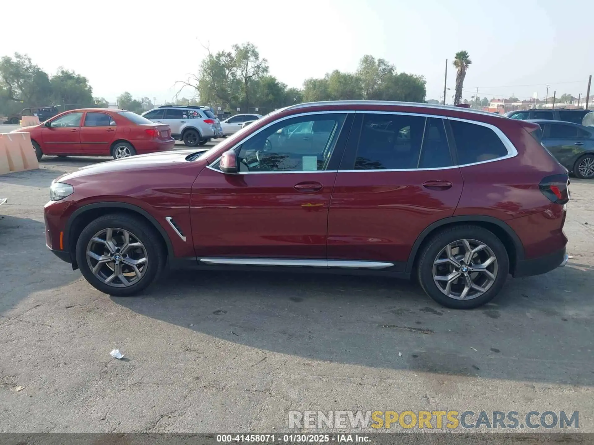 14 Photograph of a damaged car 5UX43DP0XN9M20825 BMW X3 2022