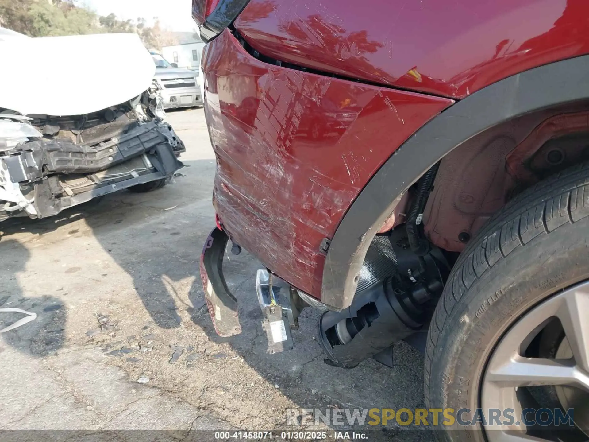 18 Photograph of a damaged car 5UX43DP0XN9M20825 BMW X3 2022