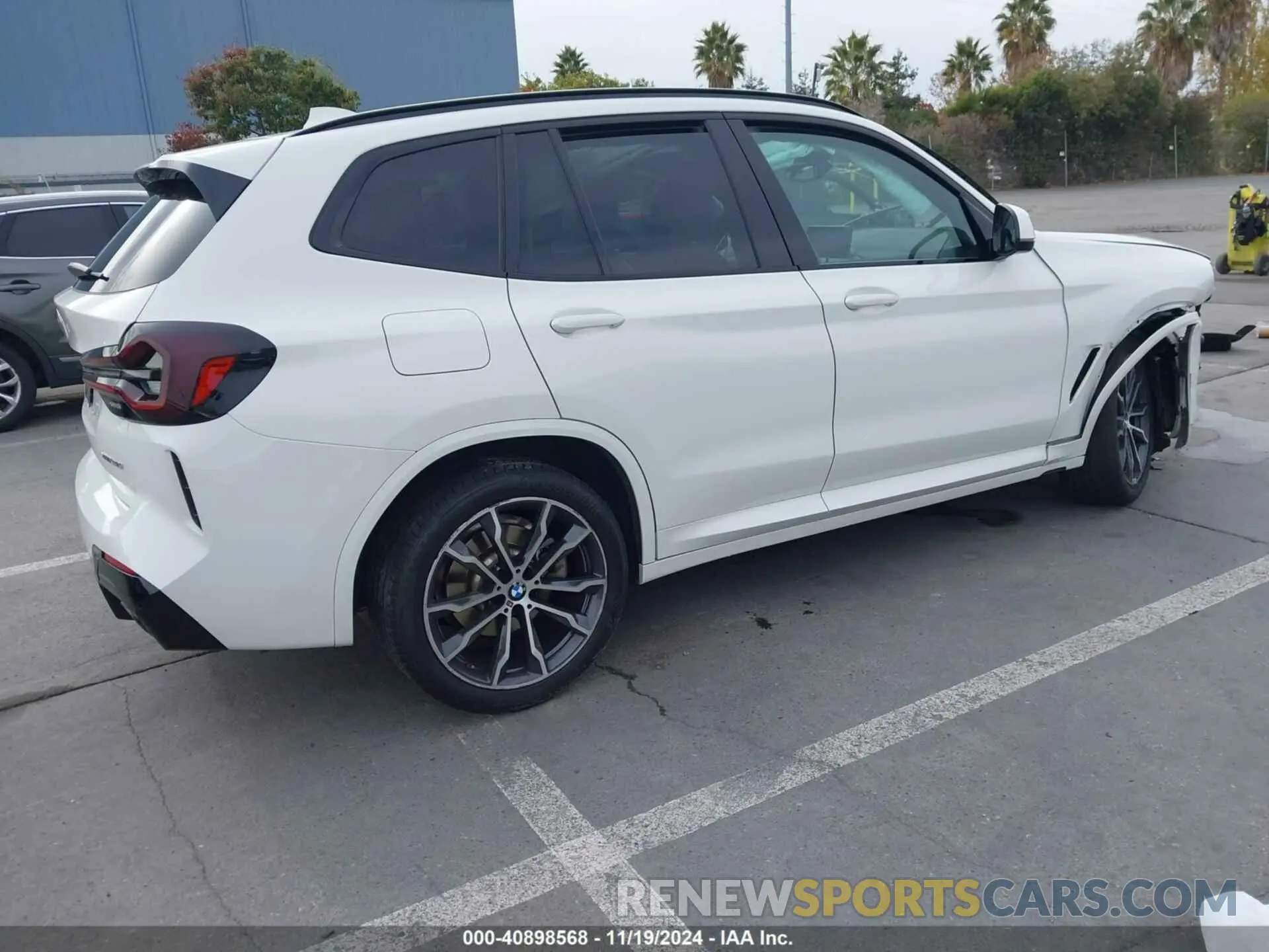 4 Фотография поврежденного автомобиля 5UX53DP00N9K29600 BMW X3 2022