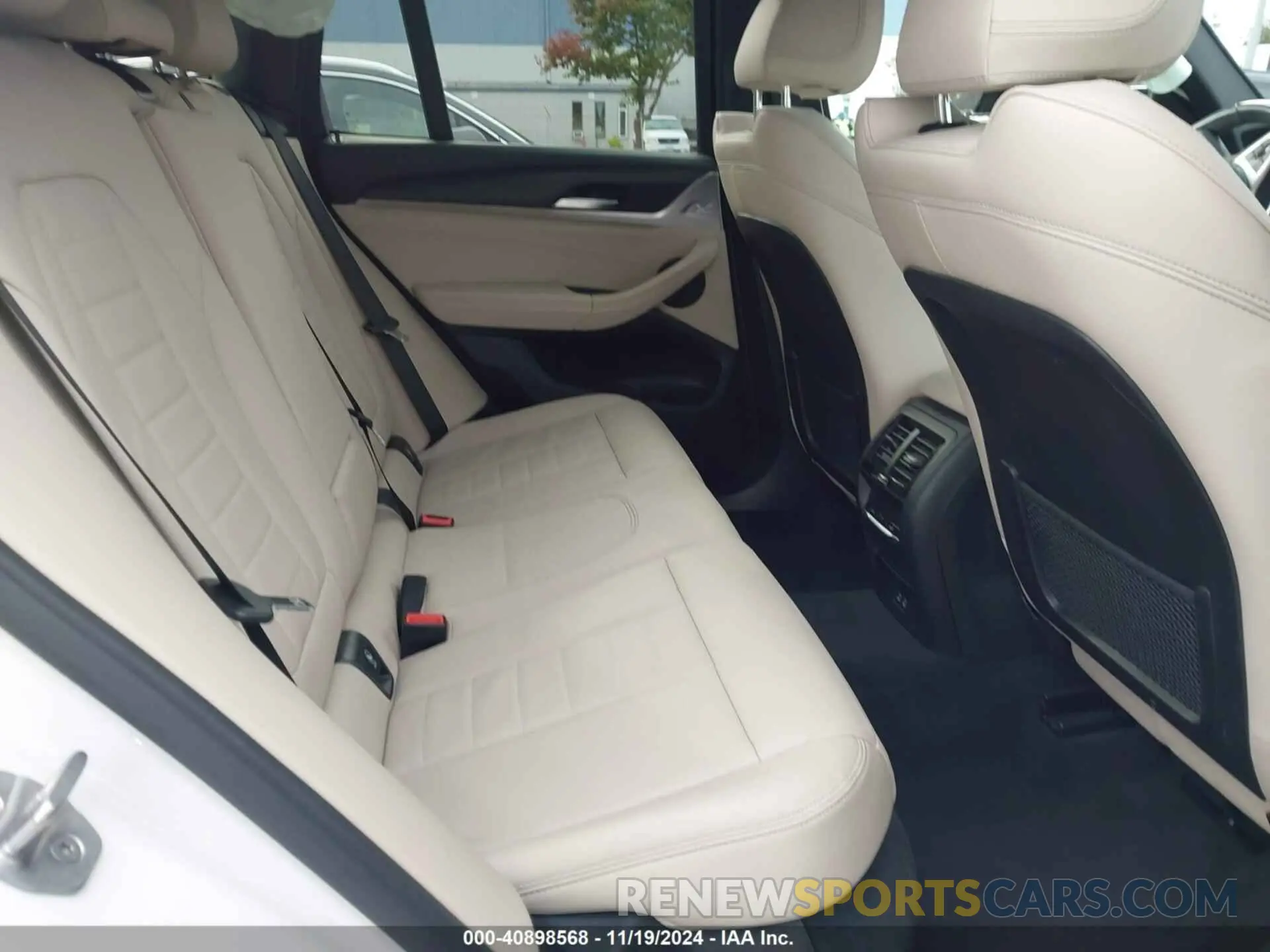 8 Фотография поврежденного автомобиля 5UX53DP00N9K29600 BMW X3 2022