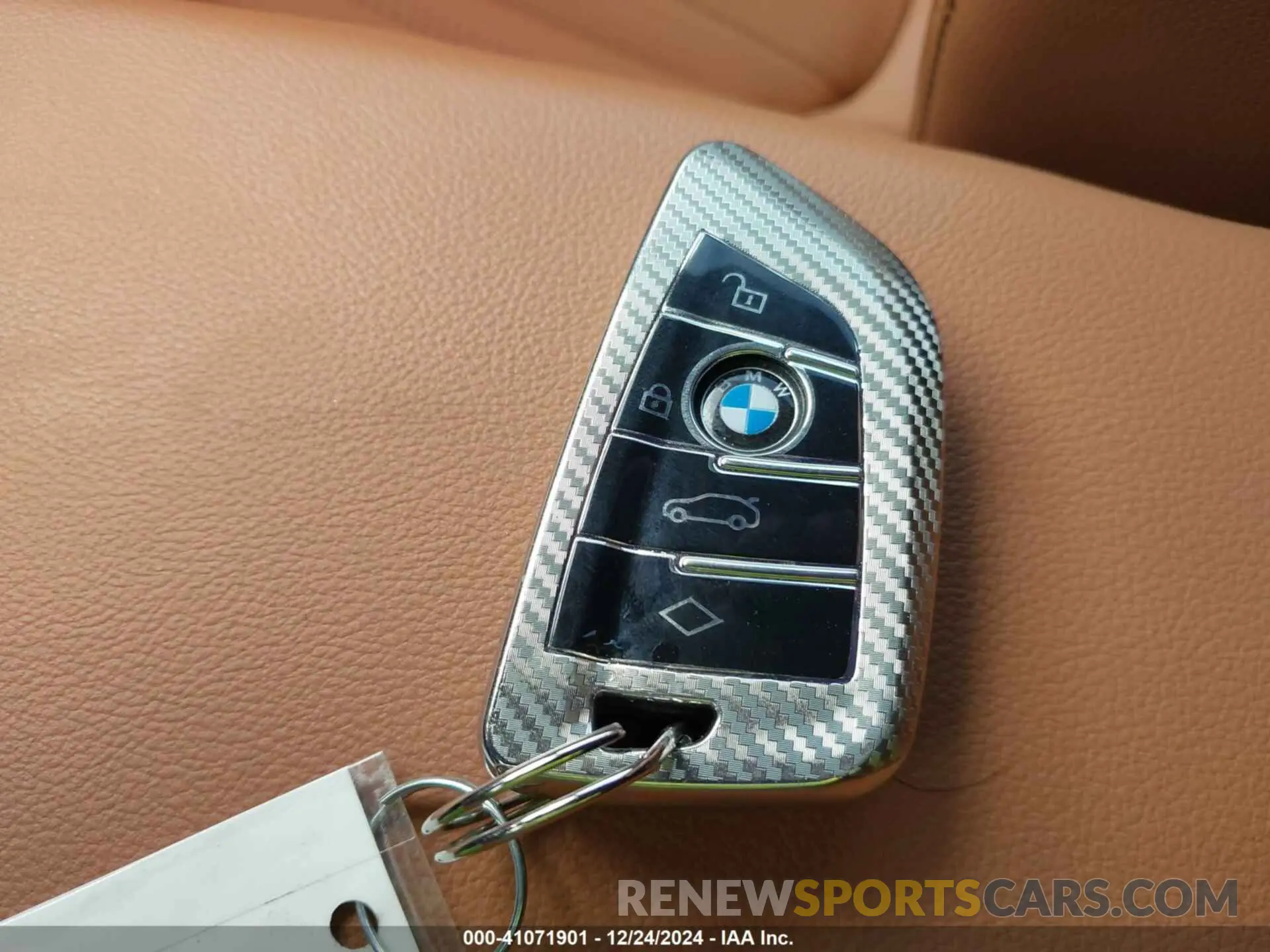 11 Photograph of a damaged car 5UX53DP01N9N10529 BMW X3 2022