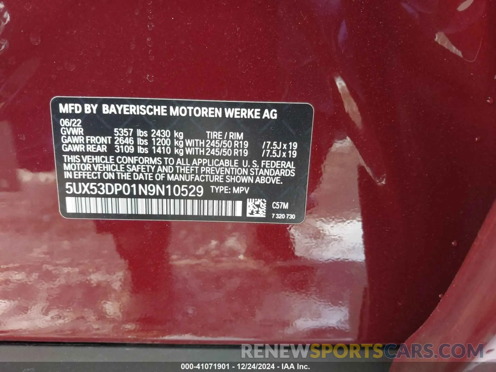 9 Photograph of a damaged car 5UX53DP01N9N10529 BMW X3 2022