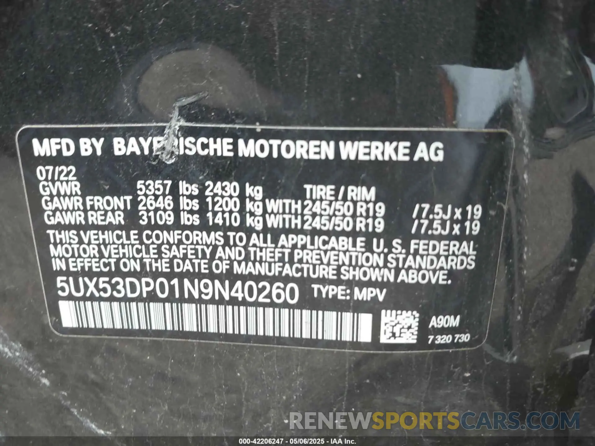 9 Photograph of a damaged car 5UX53DP01N9N40260 BMW X3 2022