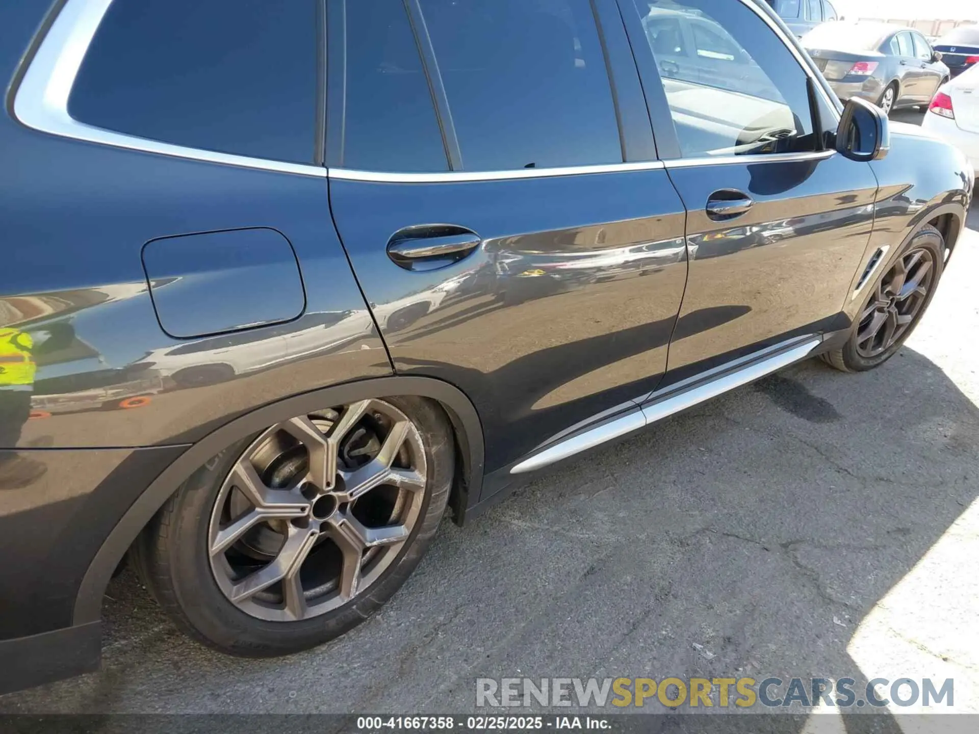 17 Фотография поврежденного автомобиля 5UX53DP02N9H43452 BMW X3 2022