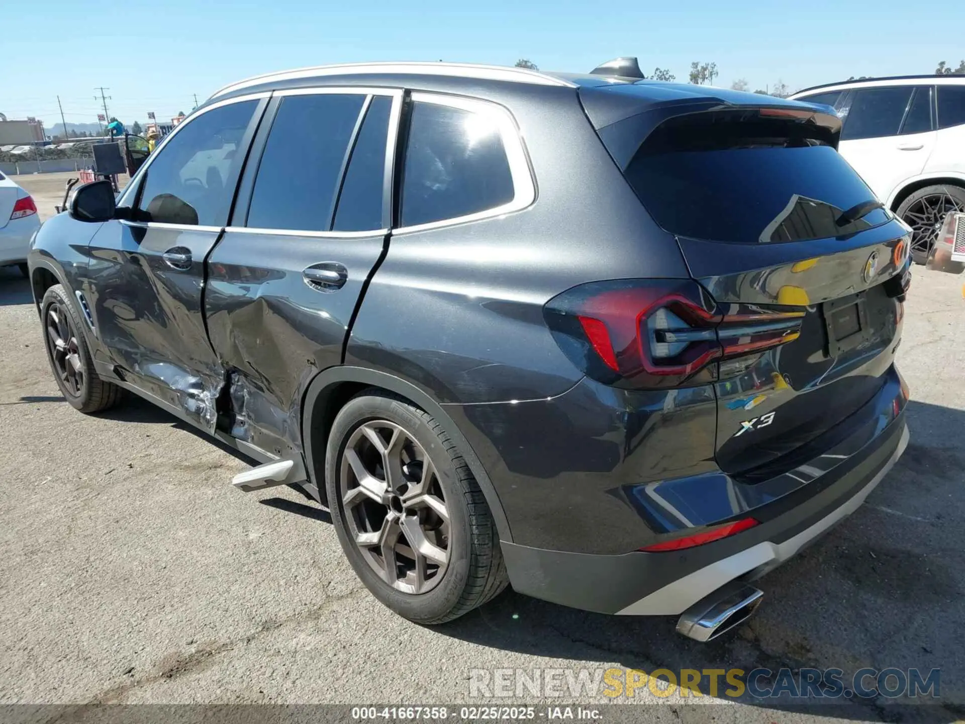 3 Фотография поврежденного автомобиля 5UX53DP02N9H43452 BMW X3 2022