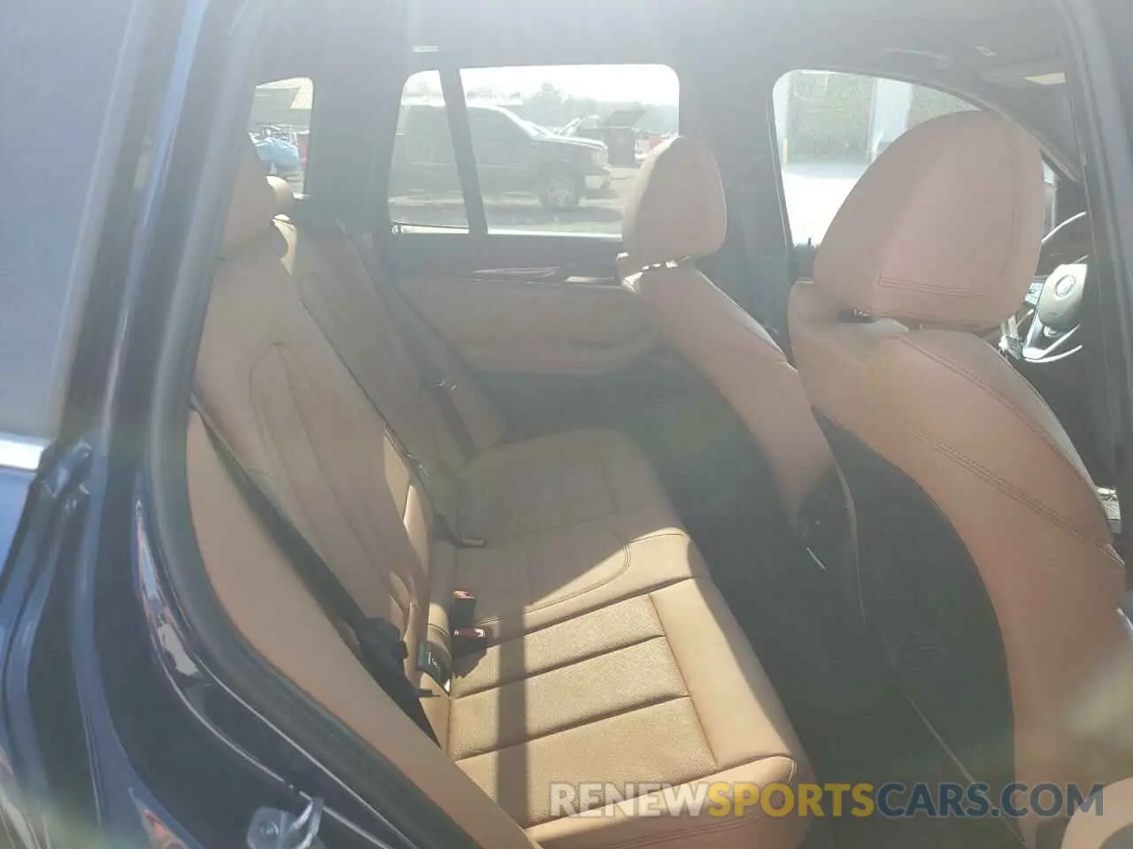 11 Photograph of a damaged car 5UX53DP02N9M16613 BMW X3 2022