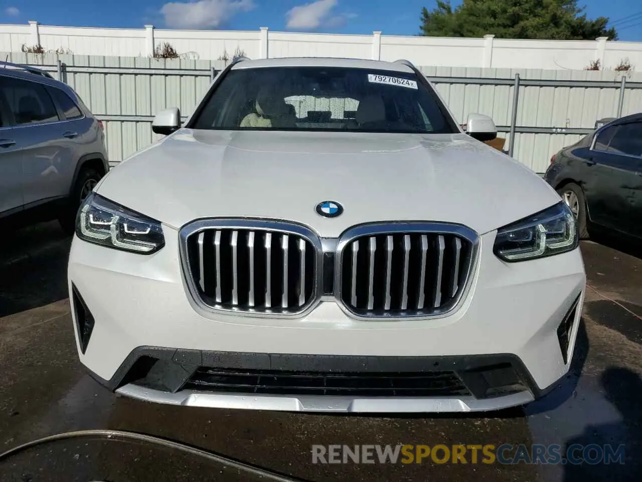 5 Photograph of a damaged car 5UX53DP02N9N25833 BMW X3 2022