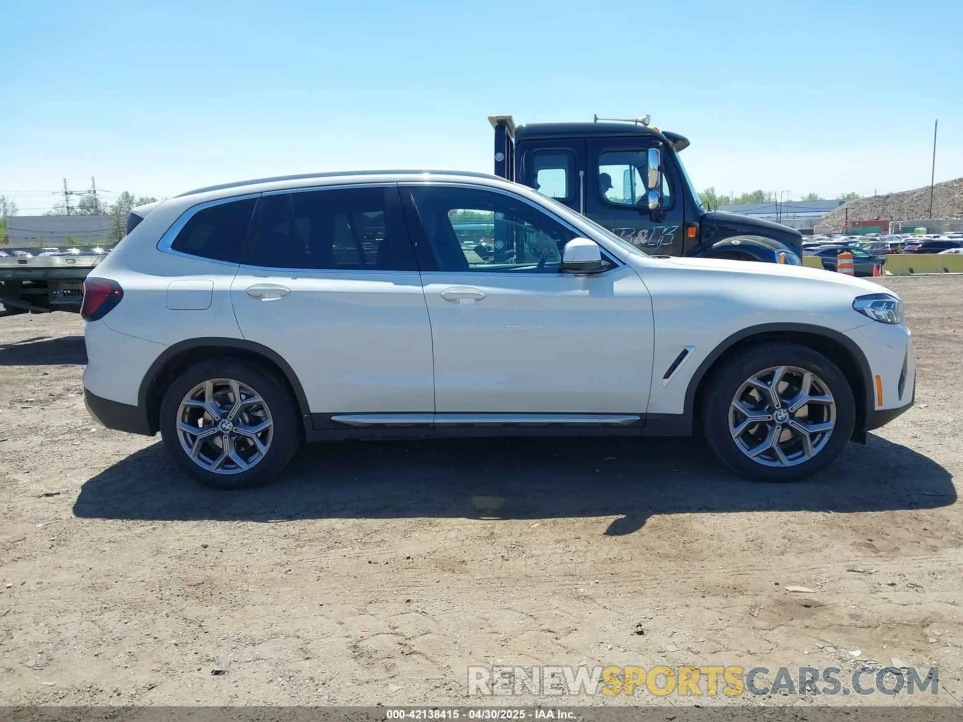 13 Фотография поврежденного автомобиля 5UX53DP02N9N42762 BMW X3 2022