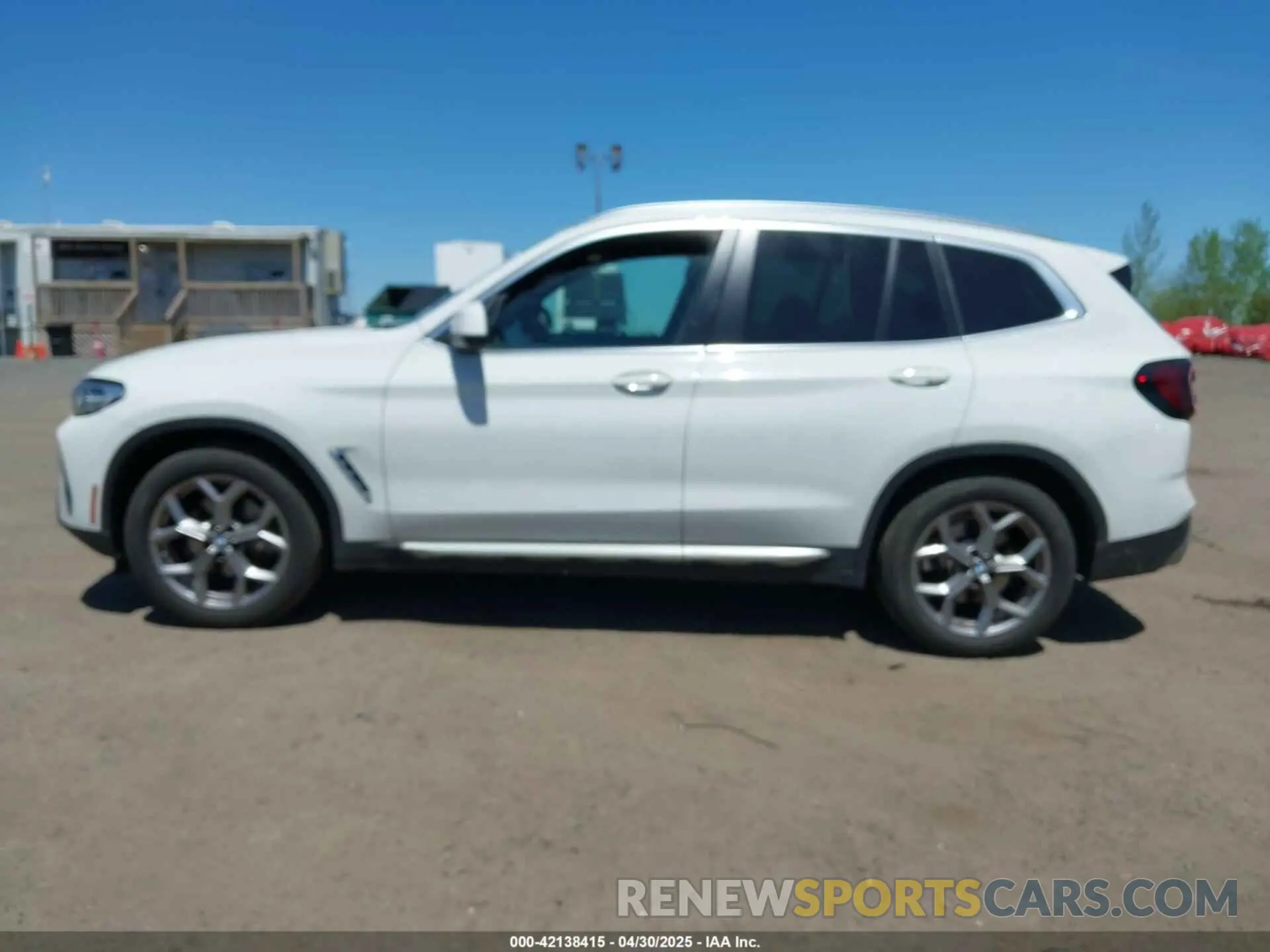 14 Фотография поврежденного автомобиля 5UX53DP02N9N42762 BMW X3 2022