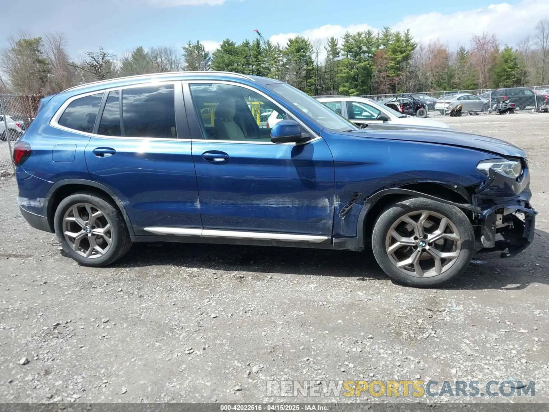 13 Photograph of a damaged car 5UX53DP04N9M16967 BMW X3 2022