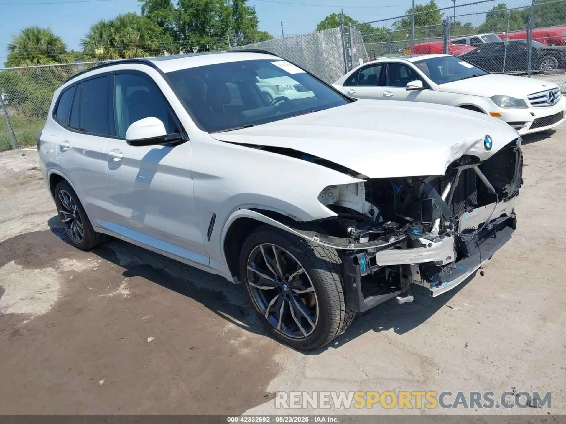 1 Фотография поврежденного автомобиля 5UX53DP06N9K02837 BMW X3 2022