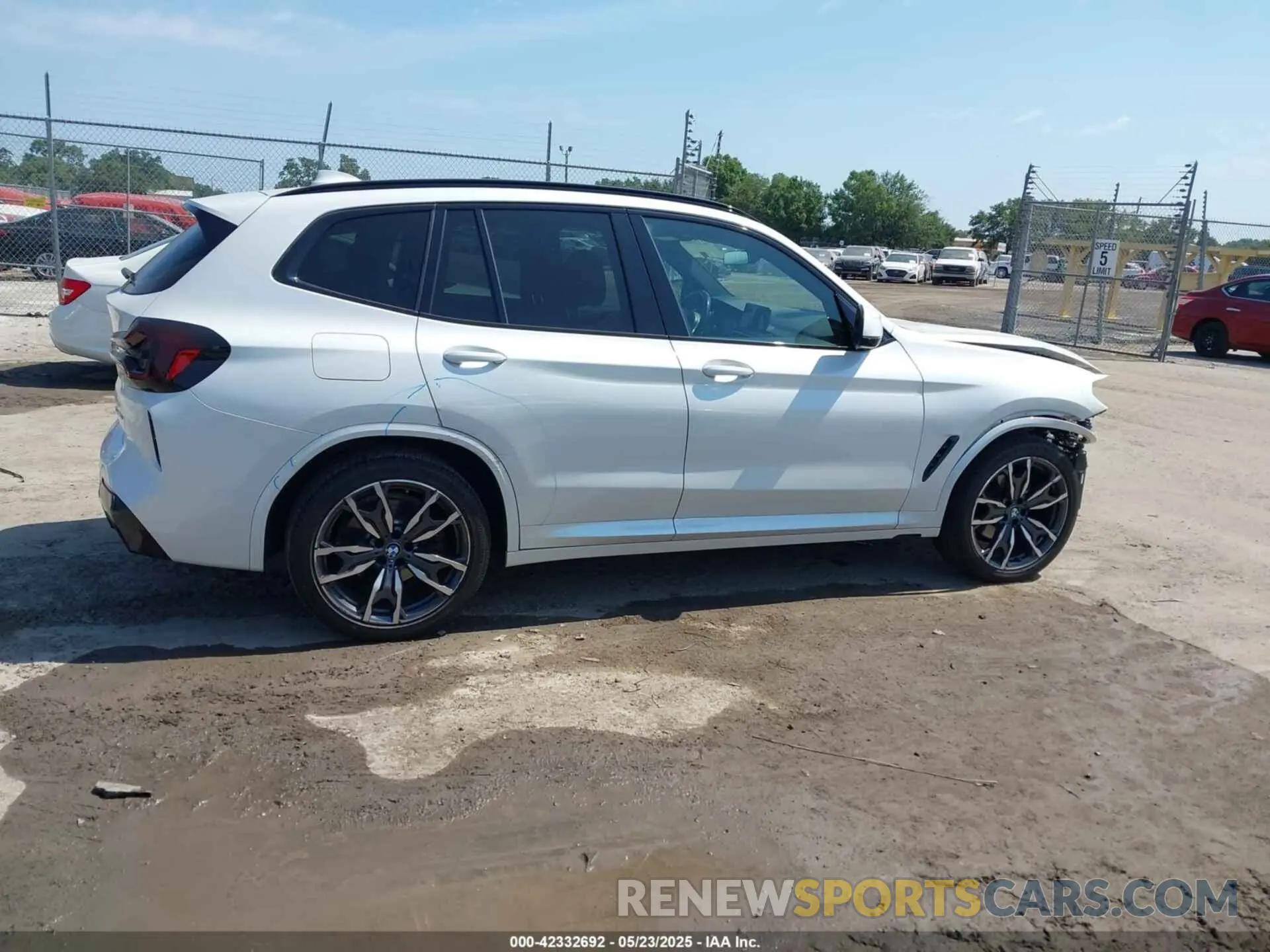 13 Фотография поврежденного автомобиля 5UX53DP06N9K02837 BMW X3 2022