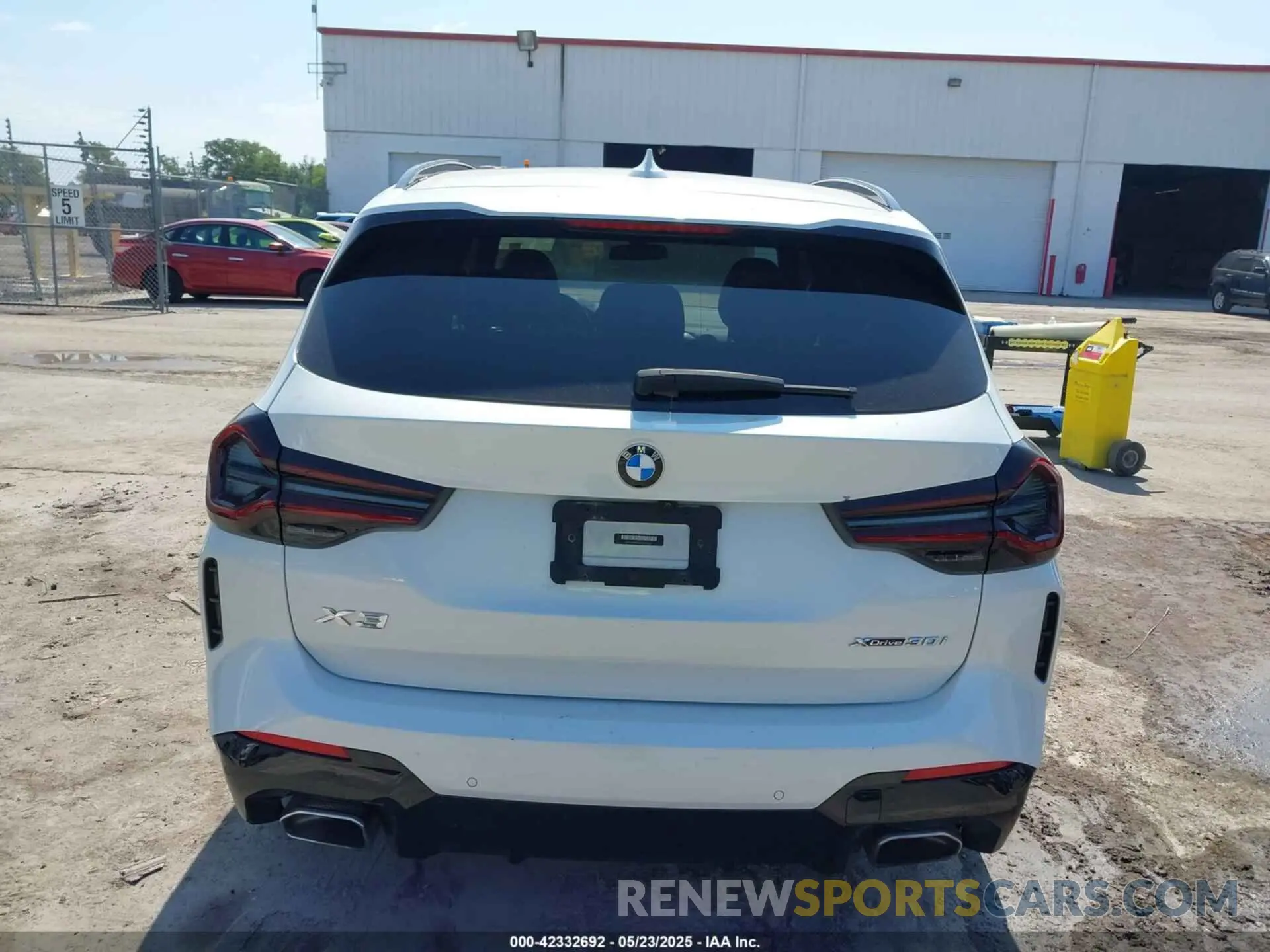 16 Фотография поврежденного автомобиля 5UX53DP06N9K02837 BMW X3 2022