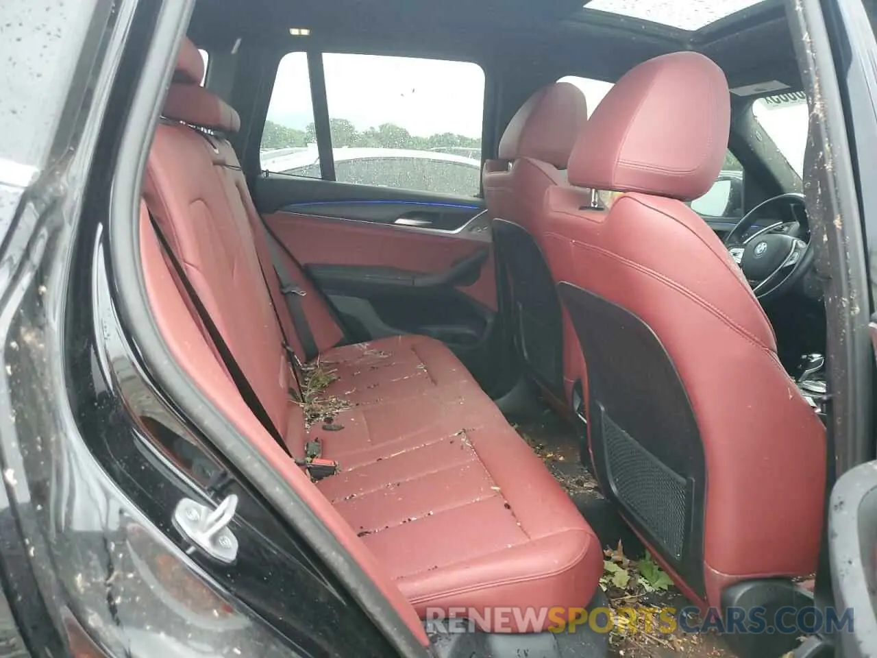 11 Photograph of a damaged car 5UX53DP06N9M22947 BMW X3 2022