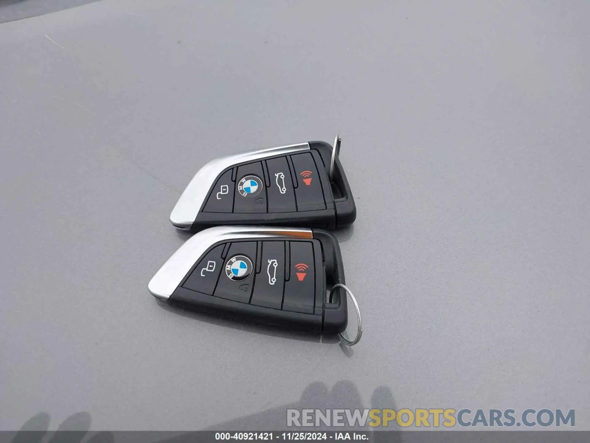 11 Фотография поврежденного автомобиля 5UX53DP07N9K17699 BMW X3 2022