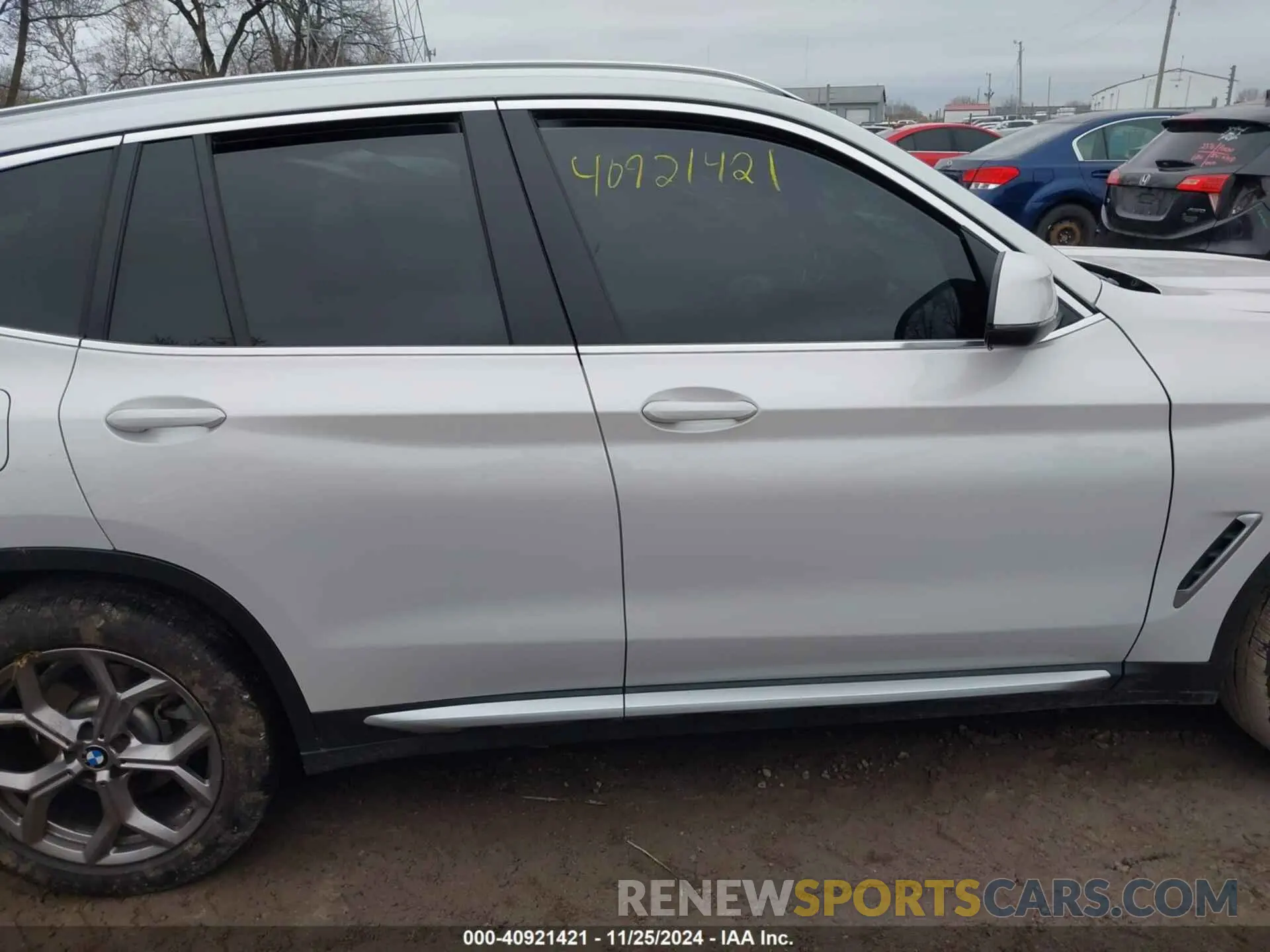 13 Фотография поврежденного автомобиля 5UX53DP07N9K17699 BMW X3 2022