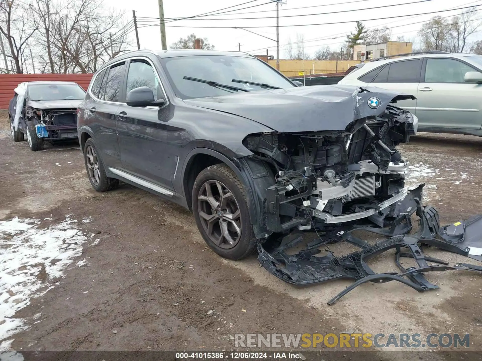 1 Photograph of a damaged car 5UX53DP07N9M14954 BMW X3 2022