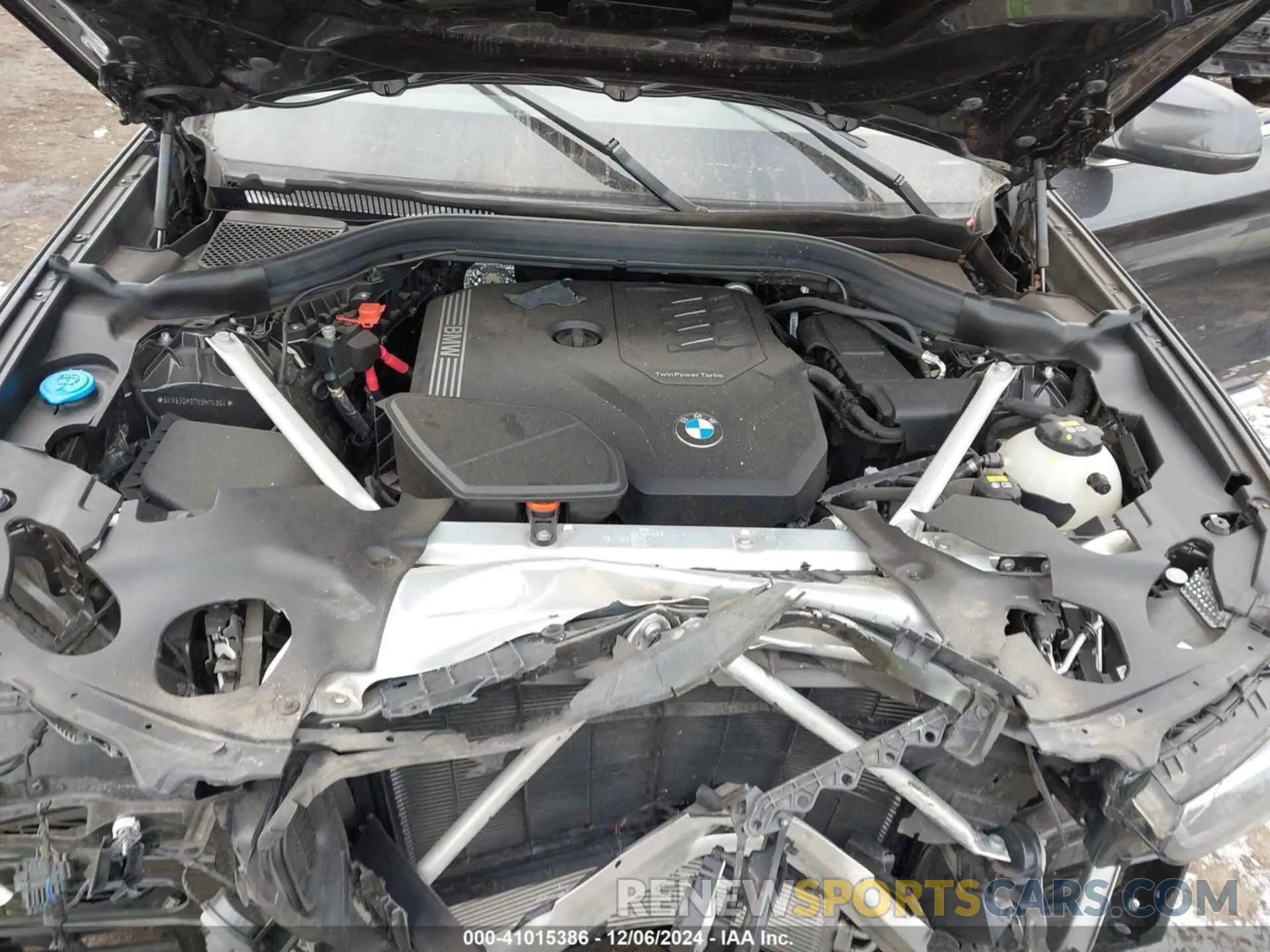 10 Photograph of a damaged car 5UX53DP07N9M14954 BMW X3 2022