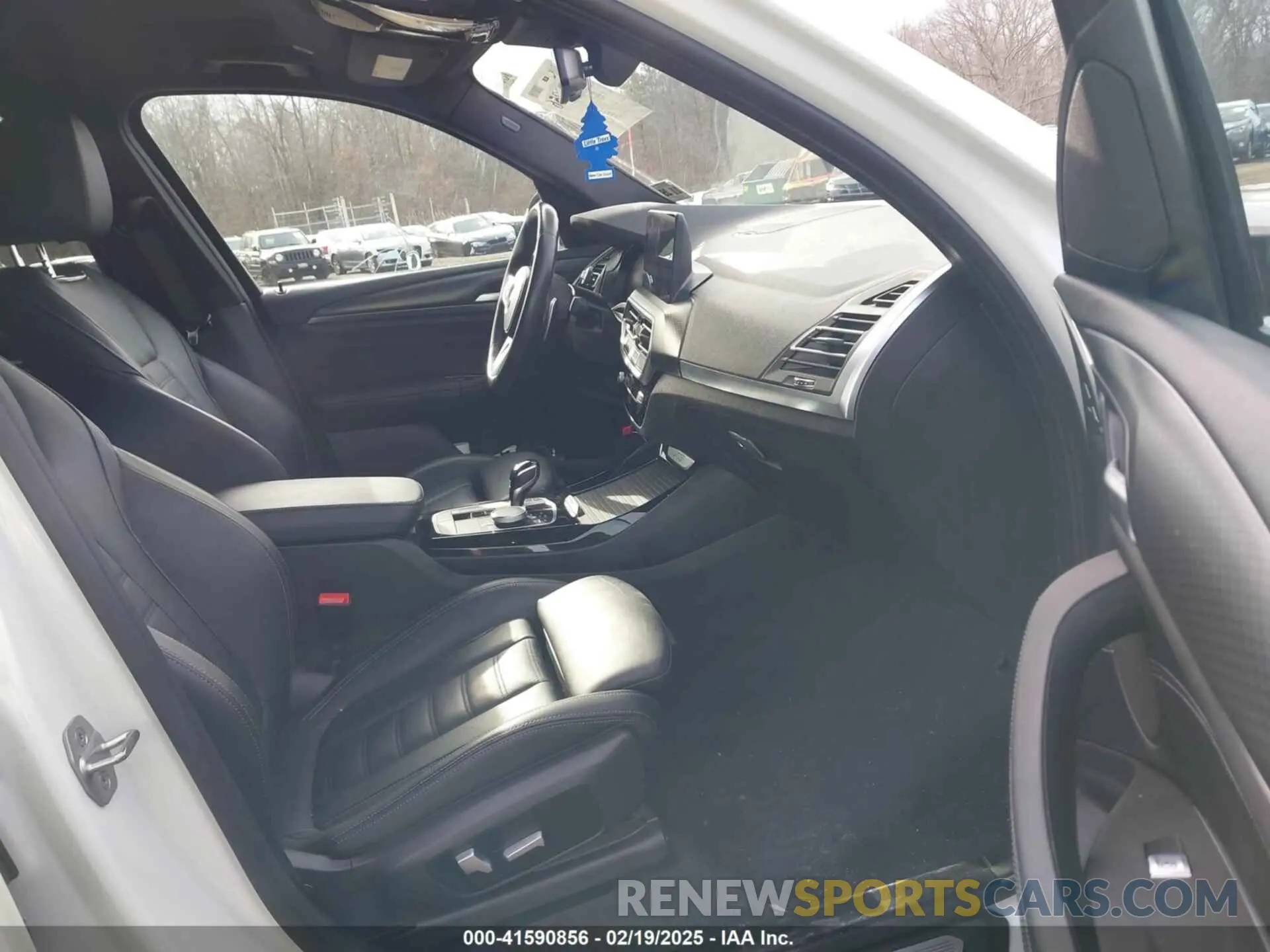 5 Photograph of a damaged car 5UX53DP0XN9K46338 BMW X3 2022