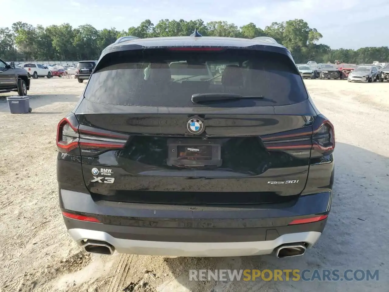 6 Photograph of a damaged car WBX47DP01NN172707 BMW X3 2022