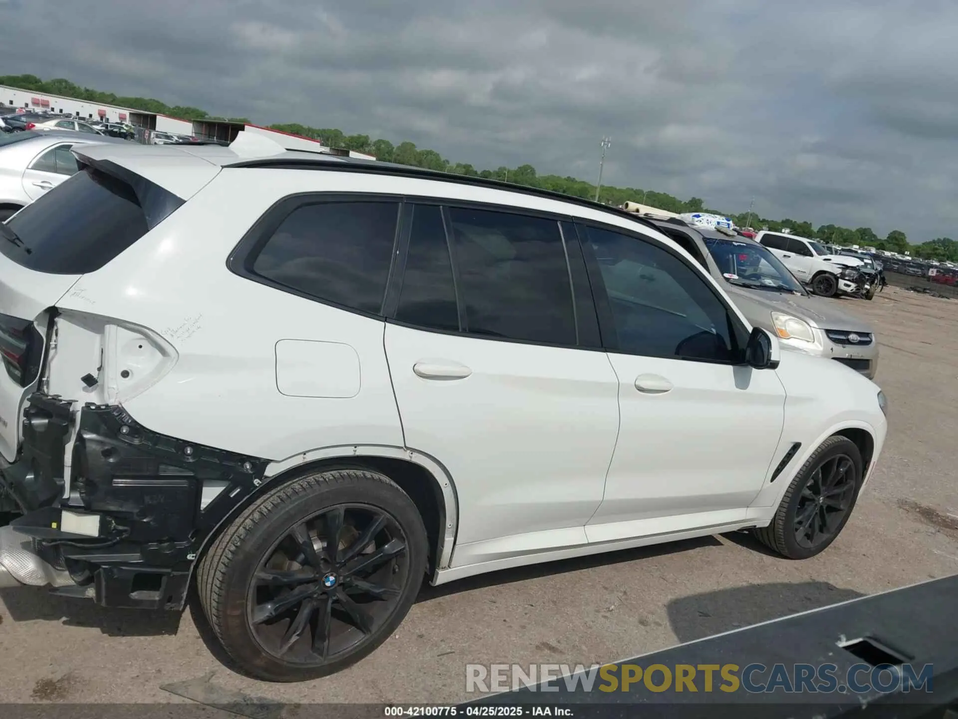 14 Фотография поврежденного автомобиля WBX47DP04NN146263 BMW X3 2022