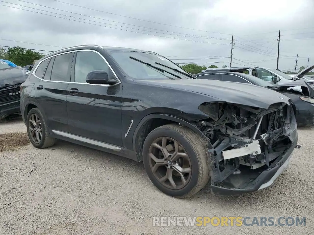 4 Photograph of a damaged car WBX47DP08NN141941 BMW X3 2022