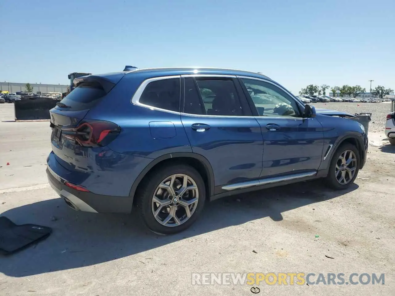 3 Photograph of a damaged car WBX47DP0XNN158398 BMW X3 2022