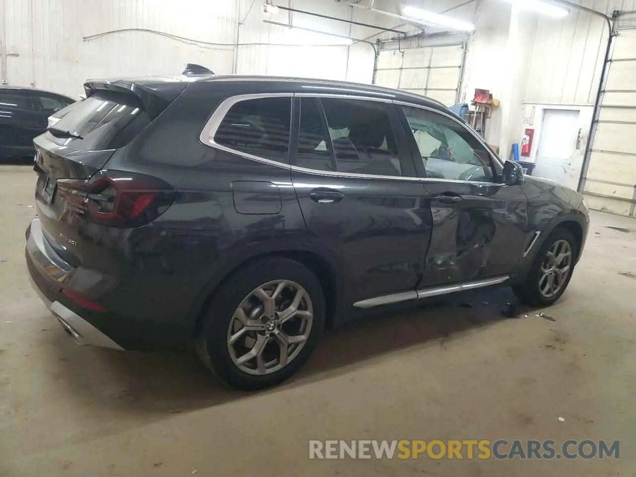 3 Фотография поврежденного автомобиля WBX57DP01NN177720 BMW X3 2022