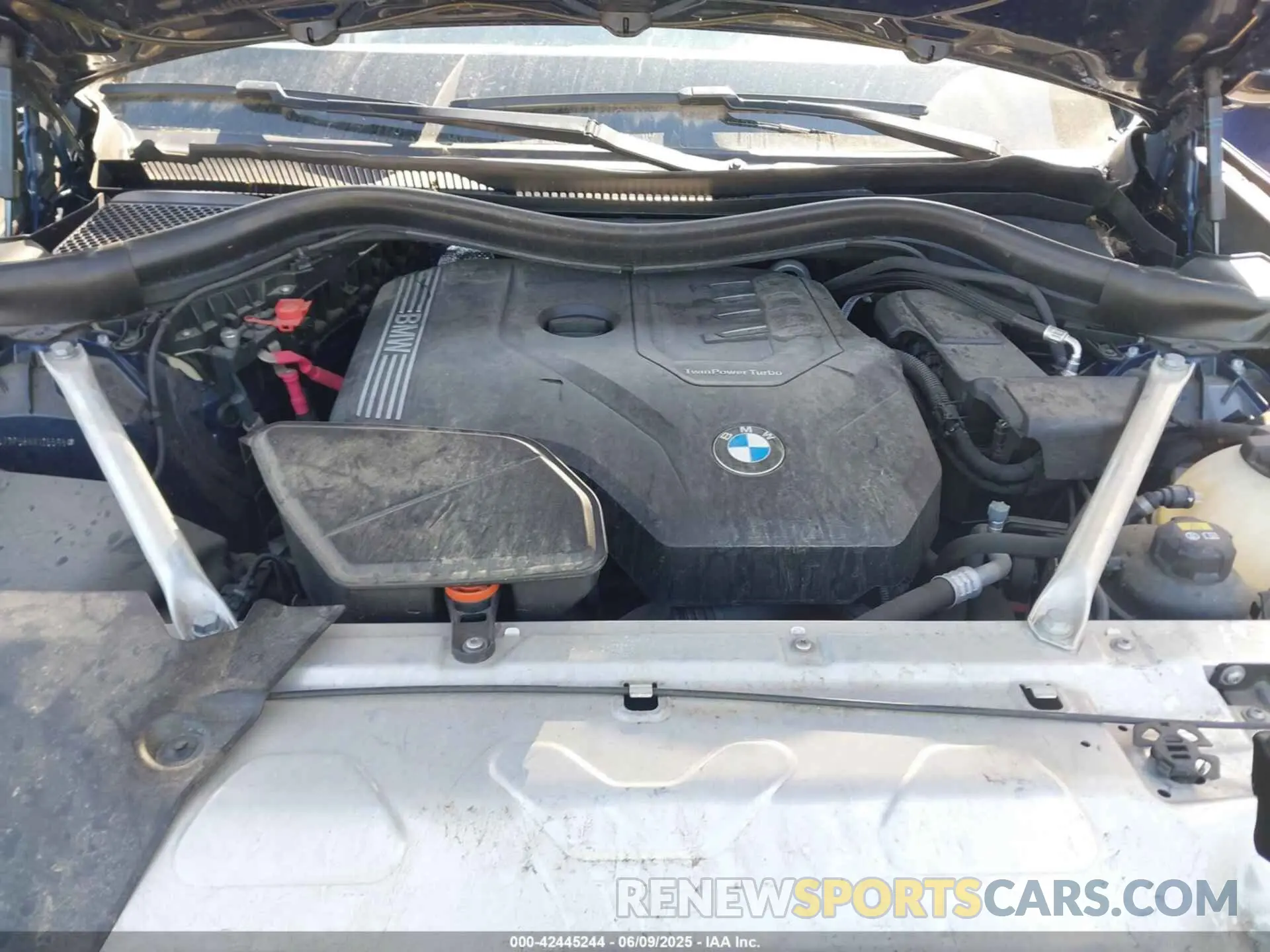 10 Photograph of a damaged car WBX57DP06NN125595 BMW X3 2022
