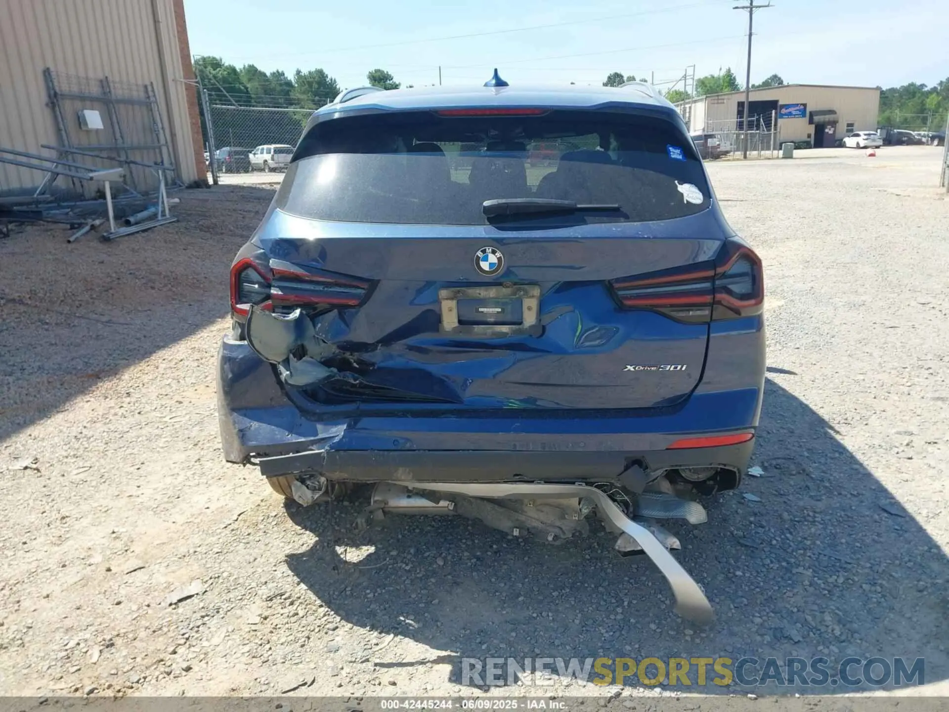 16 Photograph of a damaged car WBX57DP06NN125595 BMW X3 2022