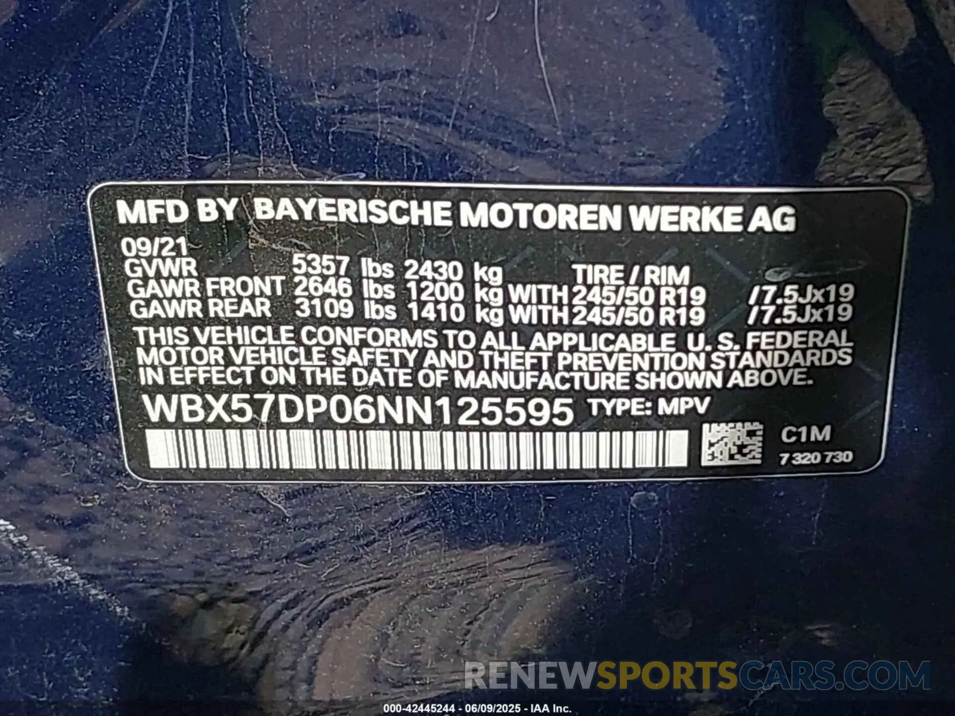 9 Photograph of a damaged car WBX57DP06NN125595 BMW X3 2022