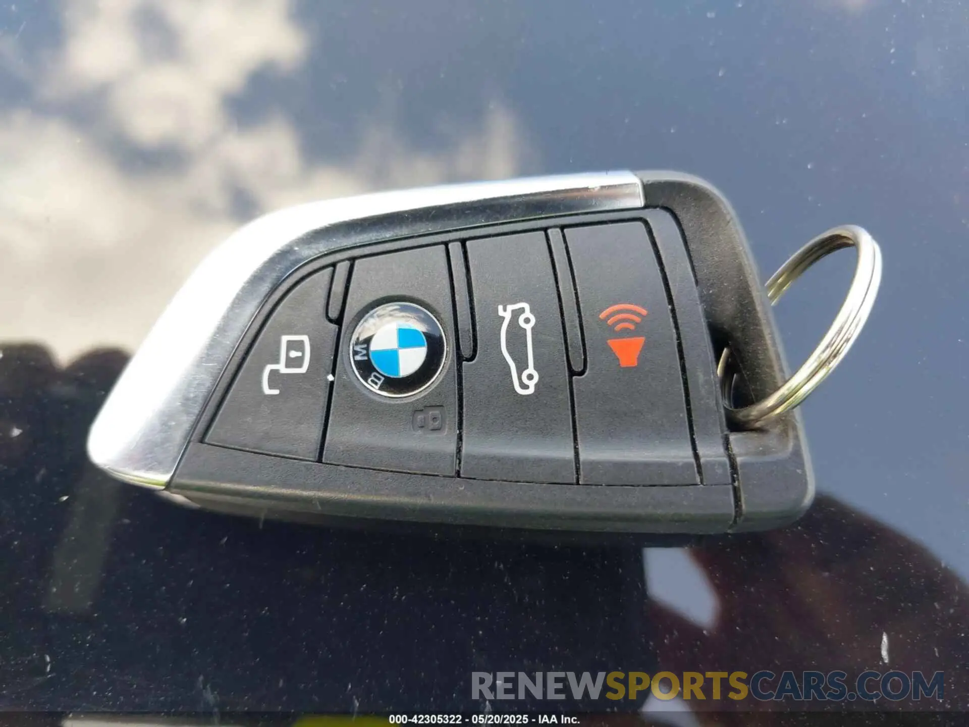 11 Фотография поврежденного автомобиля WBX57DP06NN16Y271 BMW X3 2022