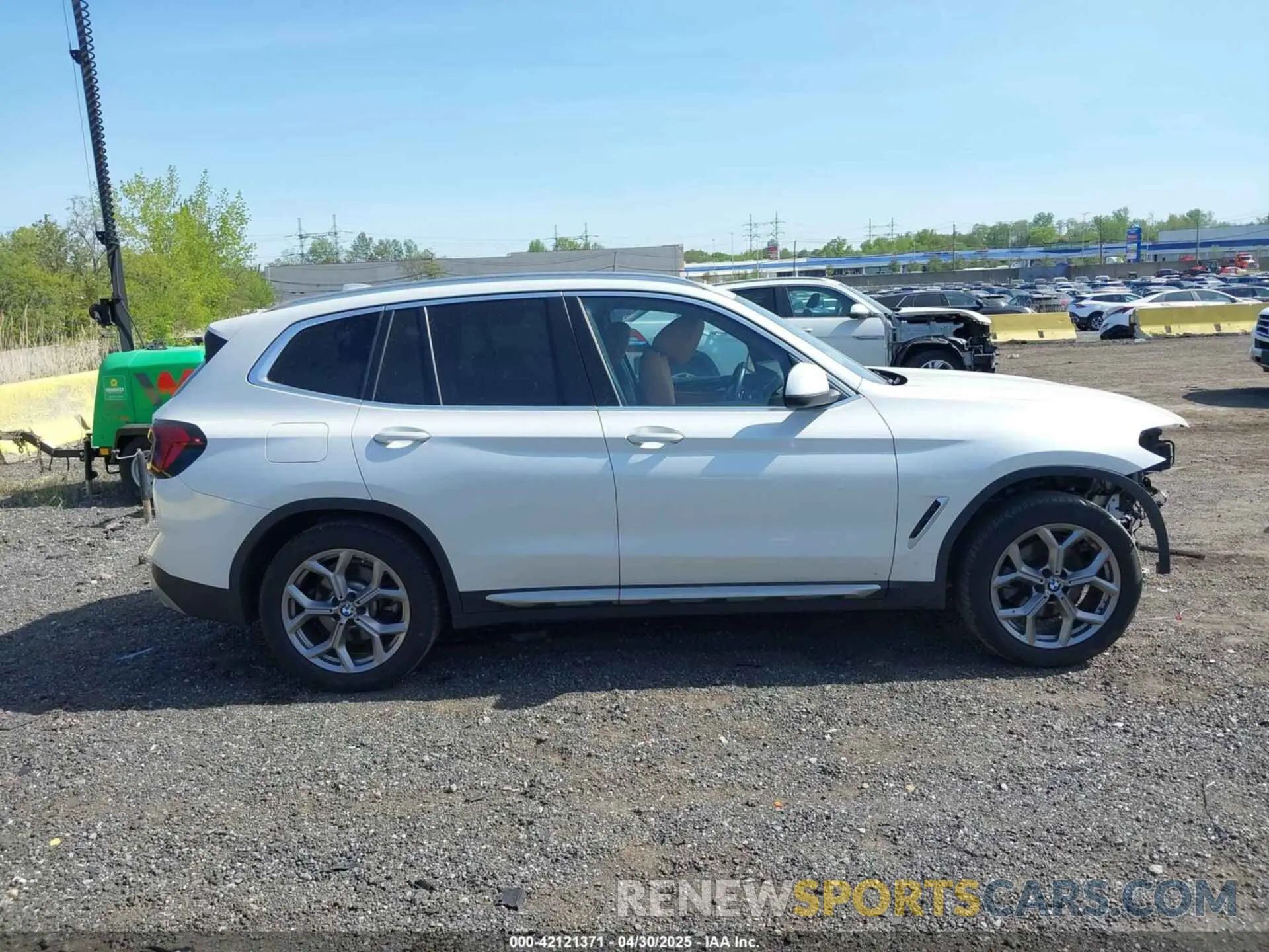 13 Фотография поврежденного автомобиля WBX57DP06NN172447 BMW X3 2022