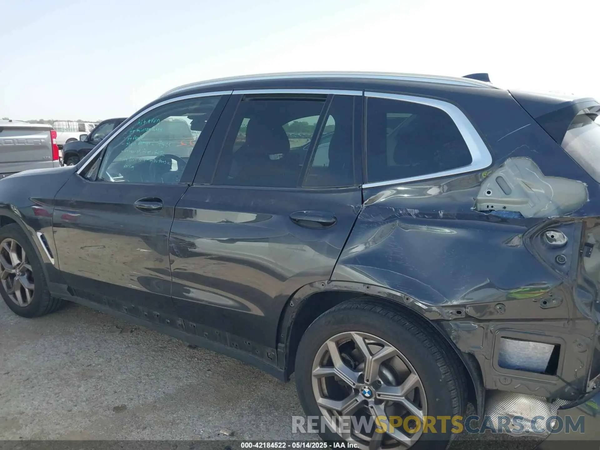 14 Photograph of a damaged car WBX57DP09NN168196 BMW X3 2022