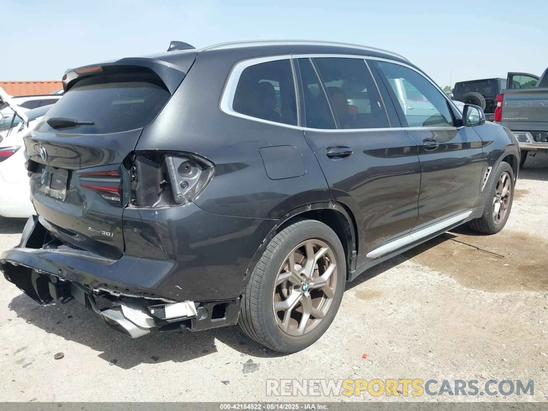4 Photograph of a damaged car WBX57DP09NN168196 BMW X3 2022