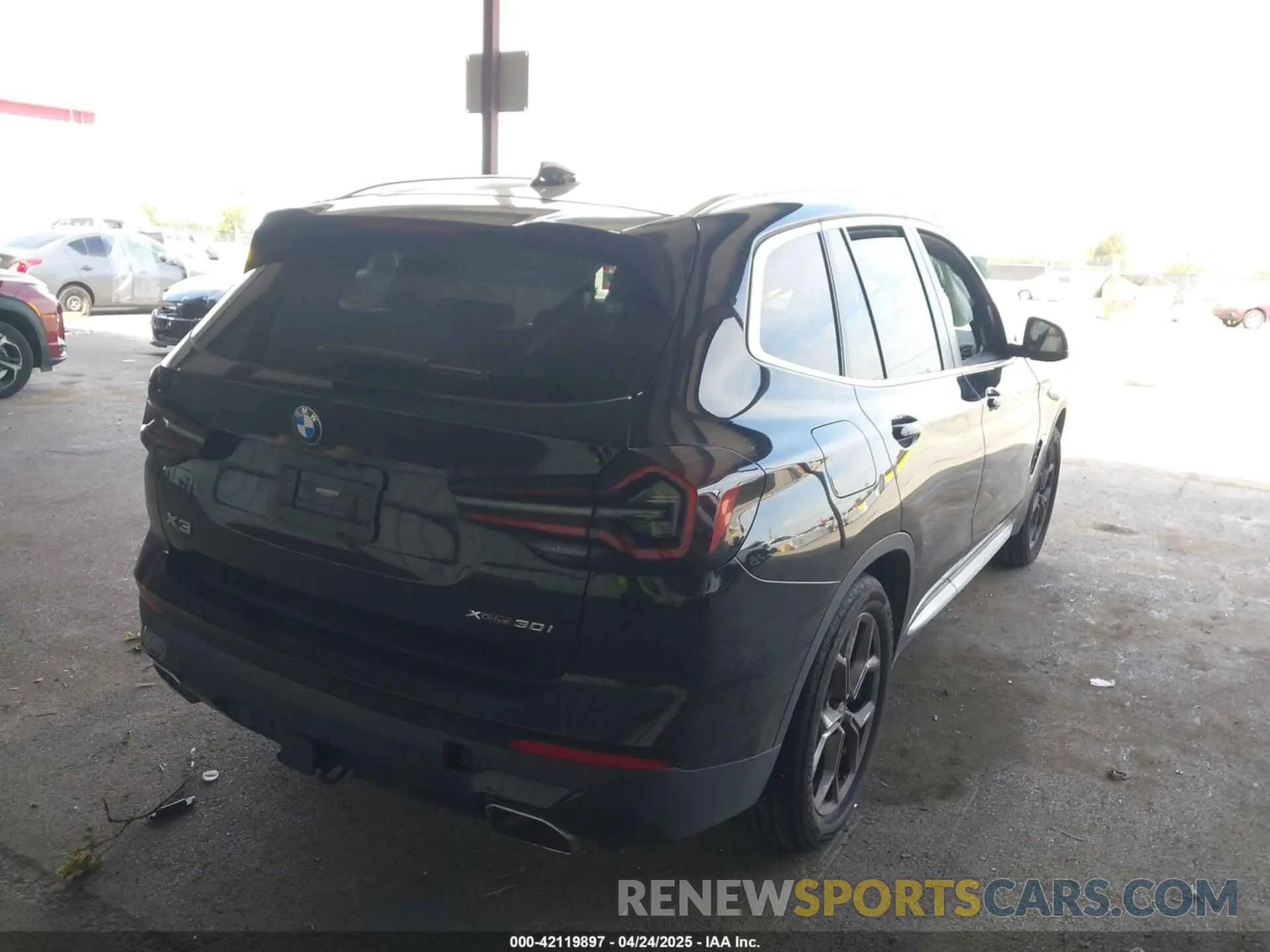 4 Фотография поврежденного автомобиля WBX57DP0XNN183208 BMW X3 2022