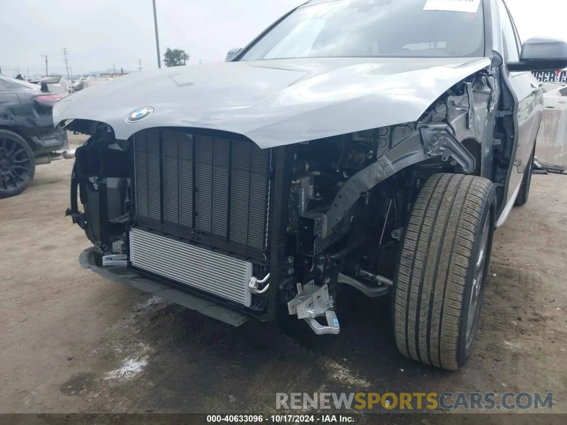6 Photograph of a damaged car 5UX43DP00P9R83451 BMW X3 2023