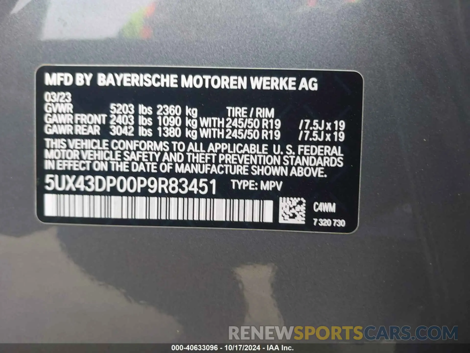 9 Photograph of a damaged car 5UX43DP00P9R83451 BMW X3 2023