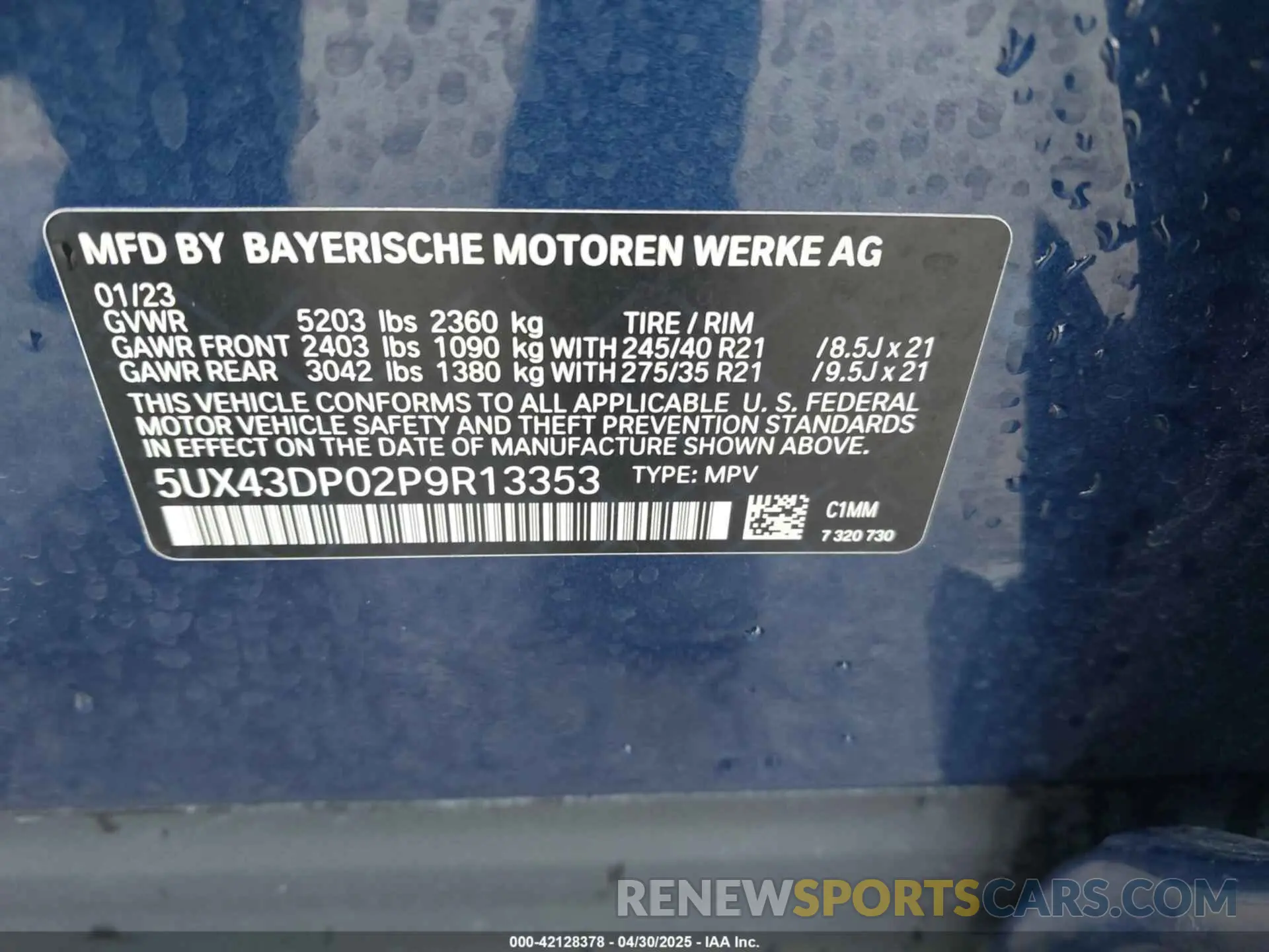 9 Photograph of a damaged car 5UX43DP02P9R13353 BMW X3 2023