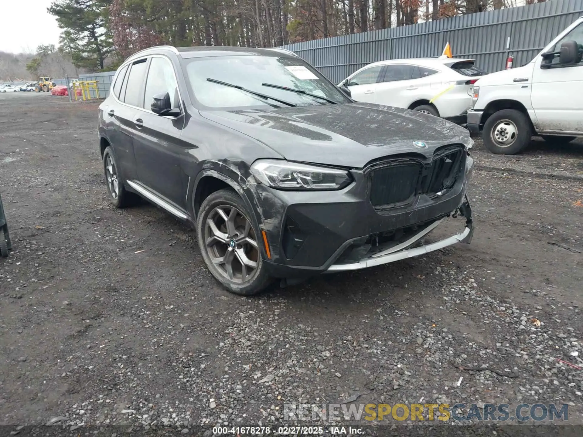 1 Photograph of a damaged car 5UX43DP04P9R23348 BMW X3 2023