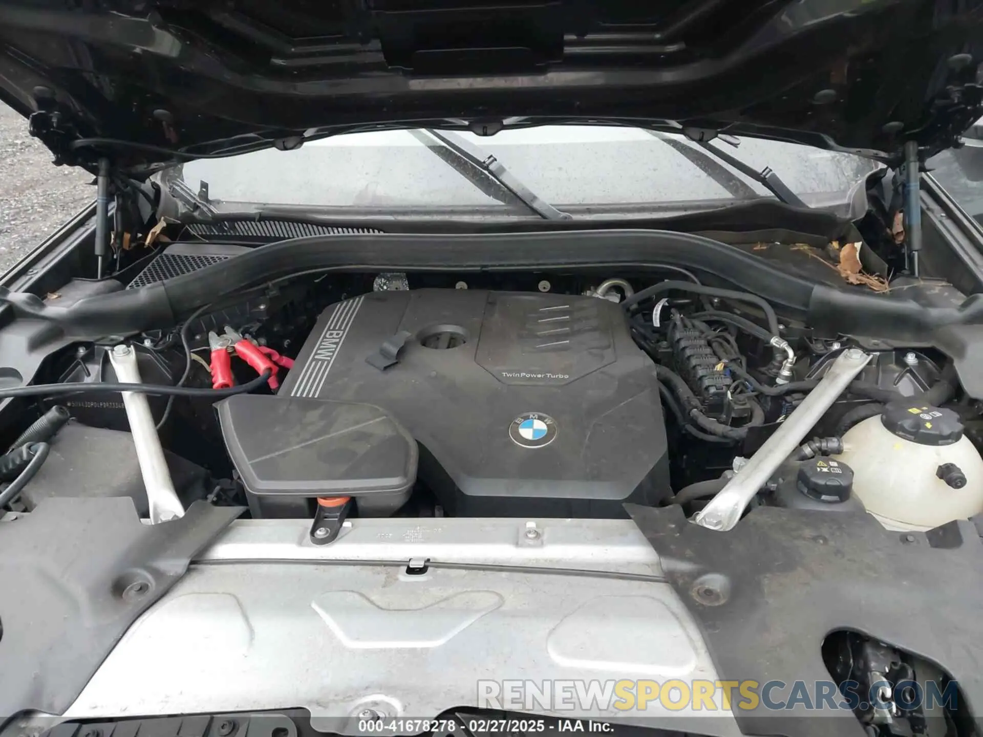 10 Photograph of a damaged car 5UX43DP04P9R23348 BMW X3 2023